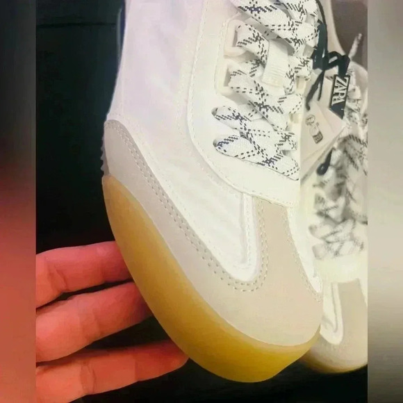 Zara casual womens sneakers size 6 NWT
Perfect for a vacation trip or any day - Picture 8 of 9